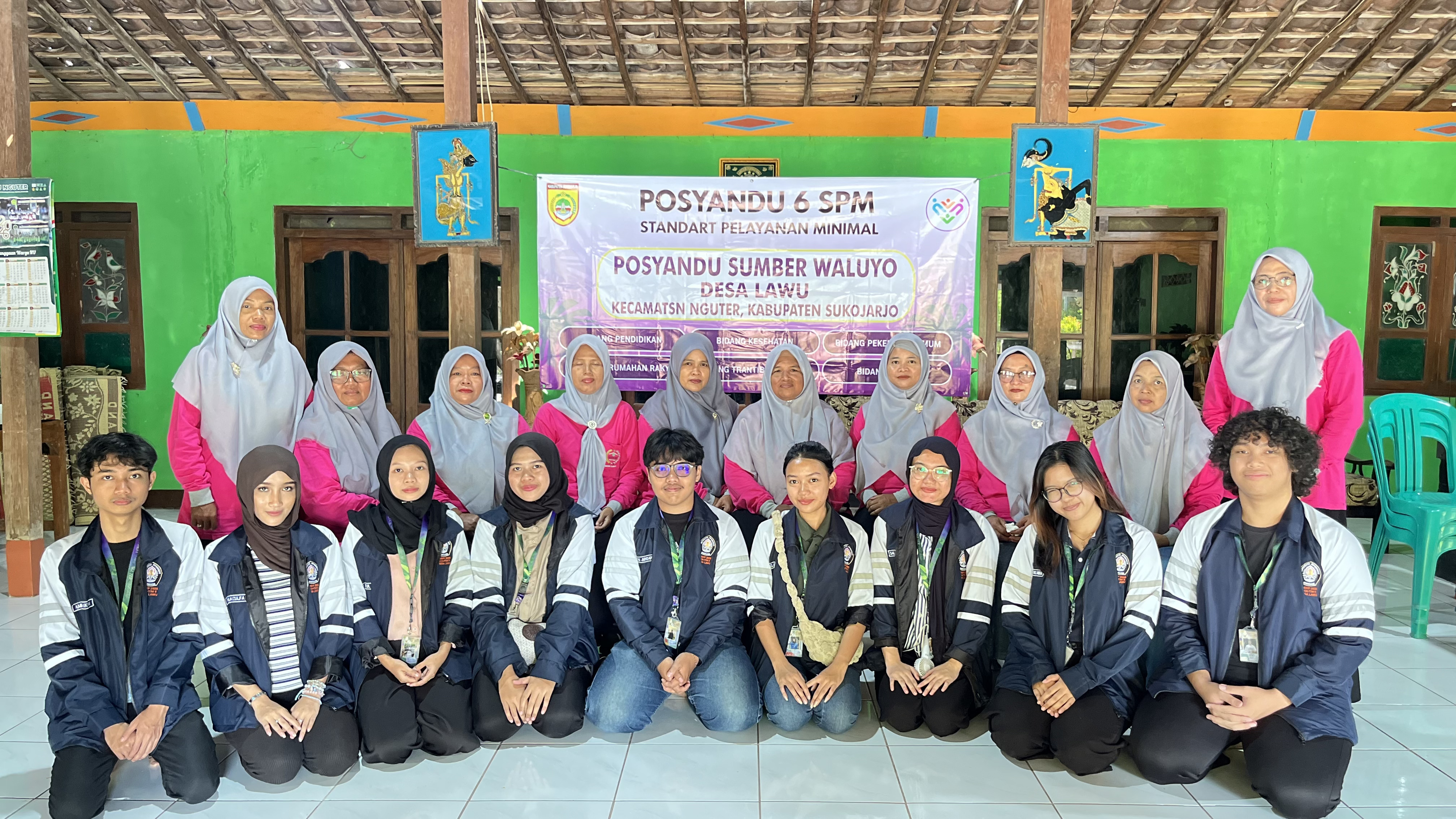 Pelayanan Masyarakat Desa Lawu, Mahasiswa KKN-R UNDIP Berpartisipasi Aktif dalam Kegiatan Posyandu dan Administrasi Desa Lawu